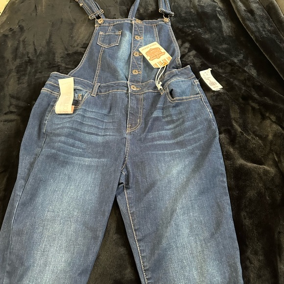 New 4 piece blue Jean bundle overalls , jeggings  & 2 skirts!! - Picture 2 of 10